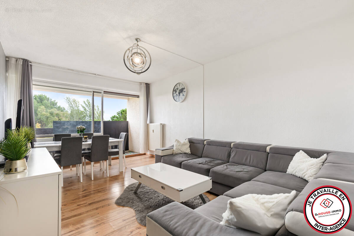 Appartement à FREJUS