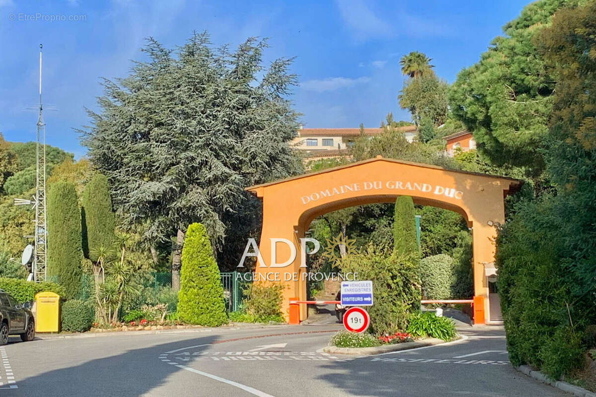 Appartement à MANDELIEU-LA-NAPOULE