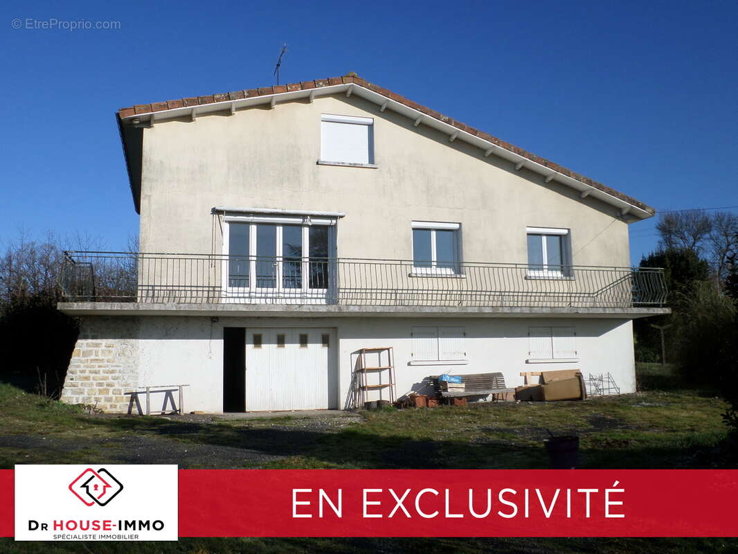 Maison à HIERSAC