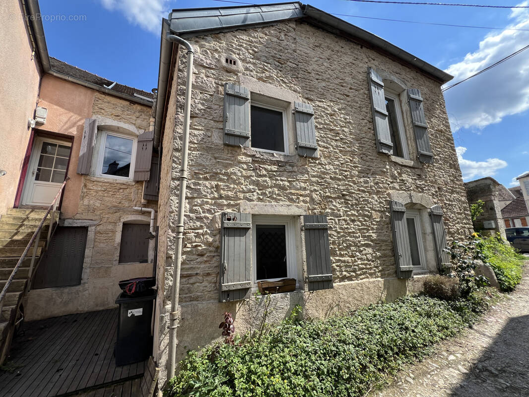 Appartement à NUITS-SAINT-GEORGES