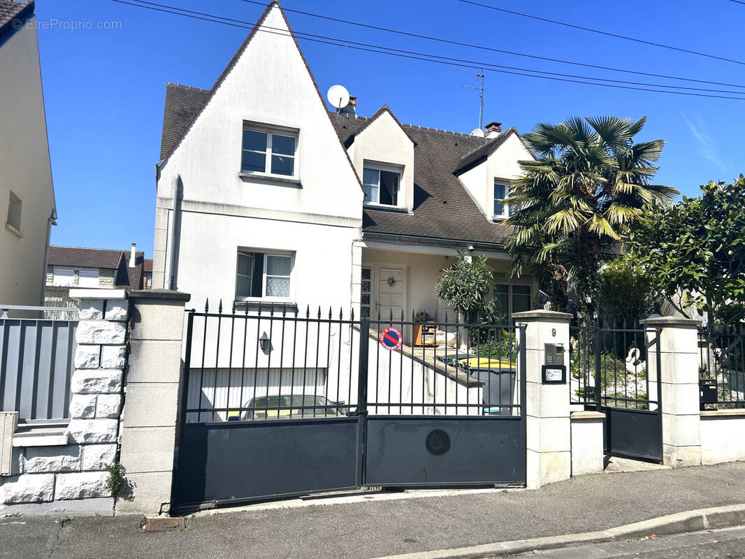 Maison à VILLEPINTE