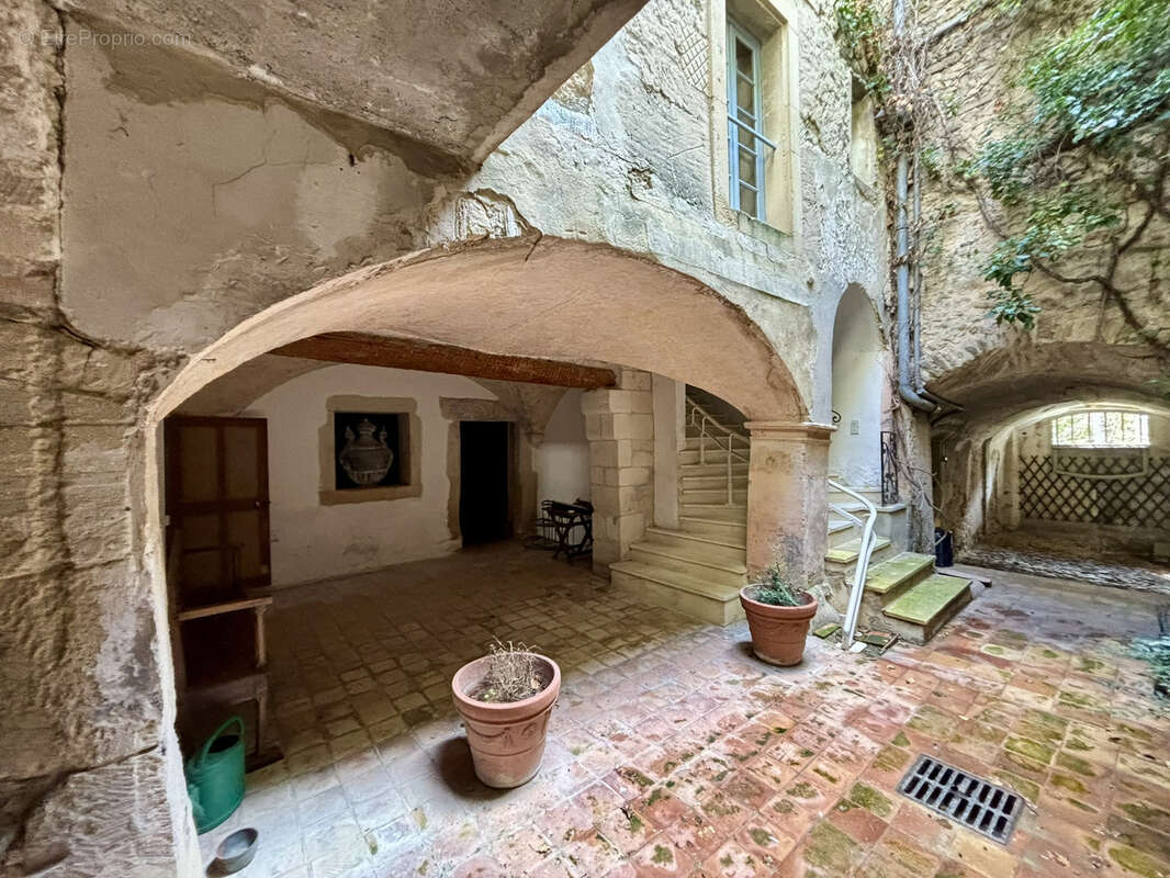 Maison à GRIGNAN