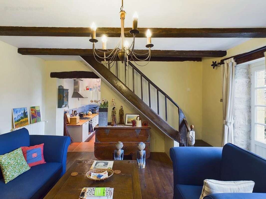 Maison à GINALS