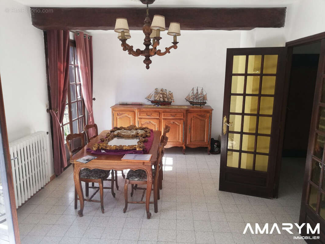 Maison à GREGES
