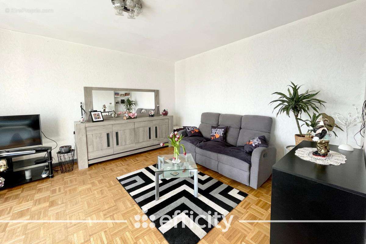 Appartement à VAULX-EN-VELIN