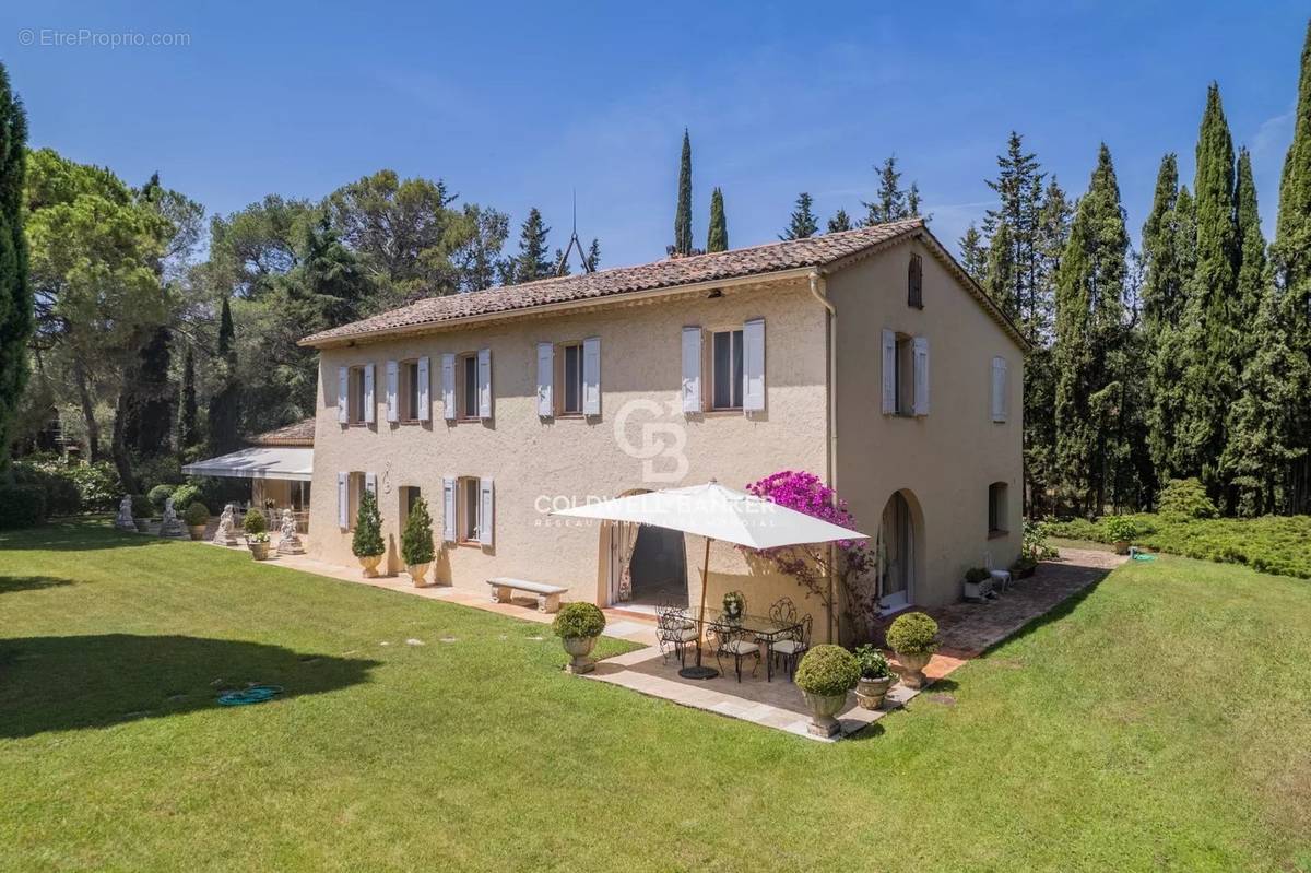 Maison à AURIBEAU-SUR-SIAGNE