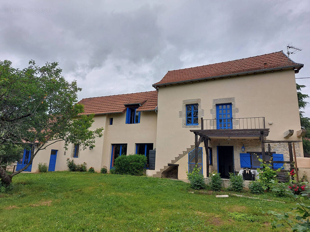 Maison à VILLEFRANCHE-DE-ROUERGUE
