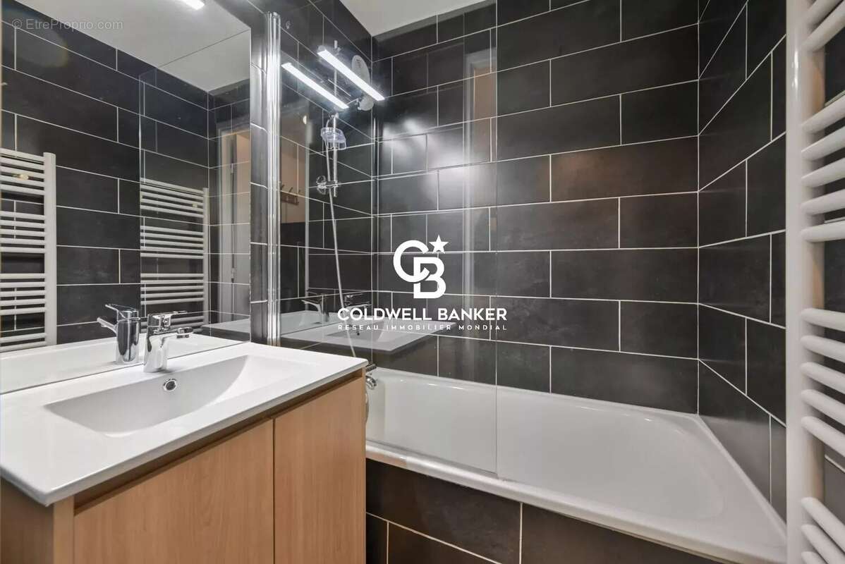 Appartement à DEMI-QUARTIER
