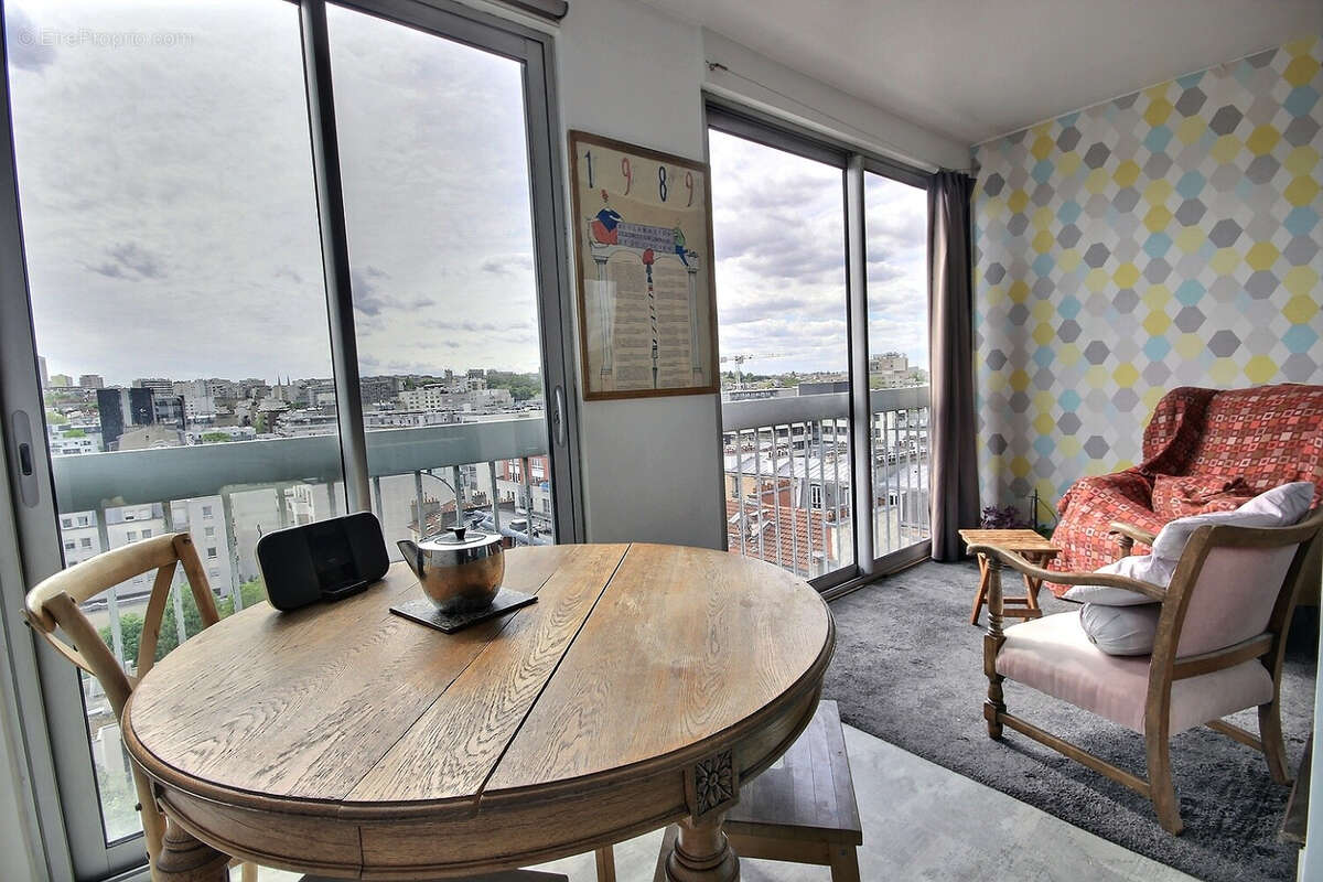Appartement à PARIS-19E