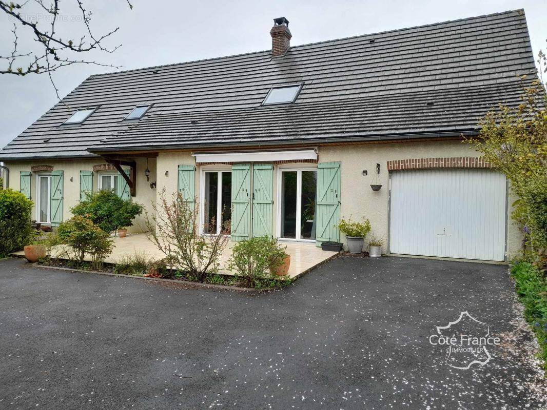 Maison à LA CAPELLE