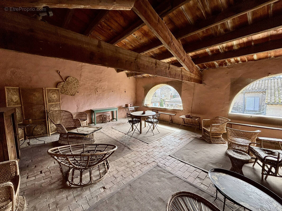 Maison à GRIGNAN