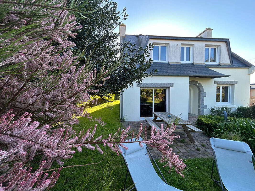 Maison à PLOUDALMEZEAU