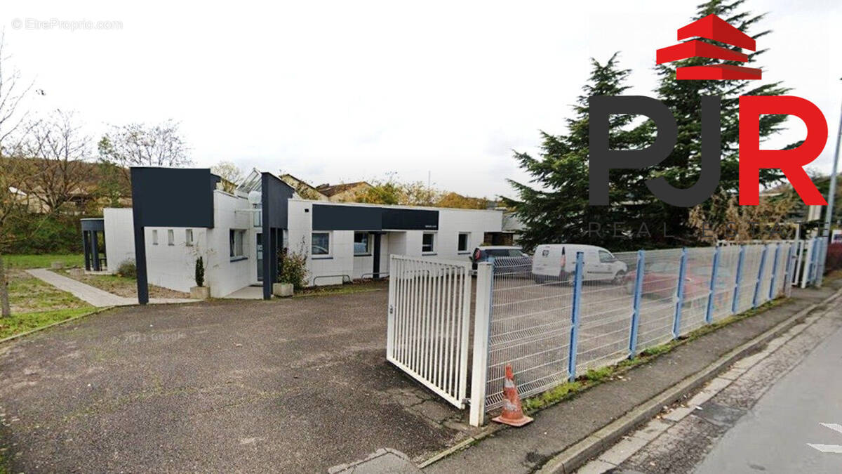 Commerce à CUSTINES