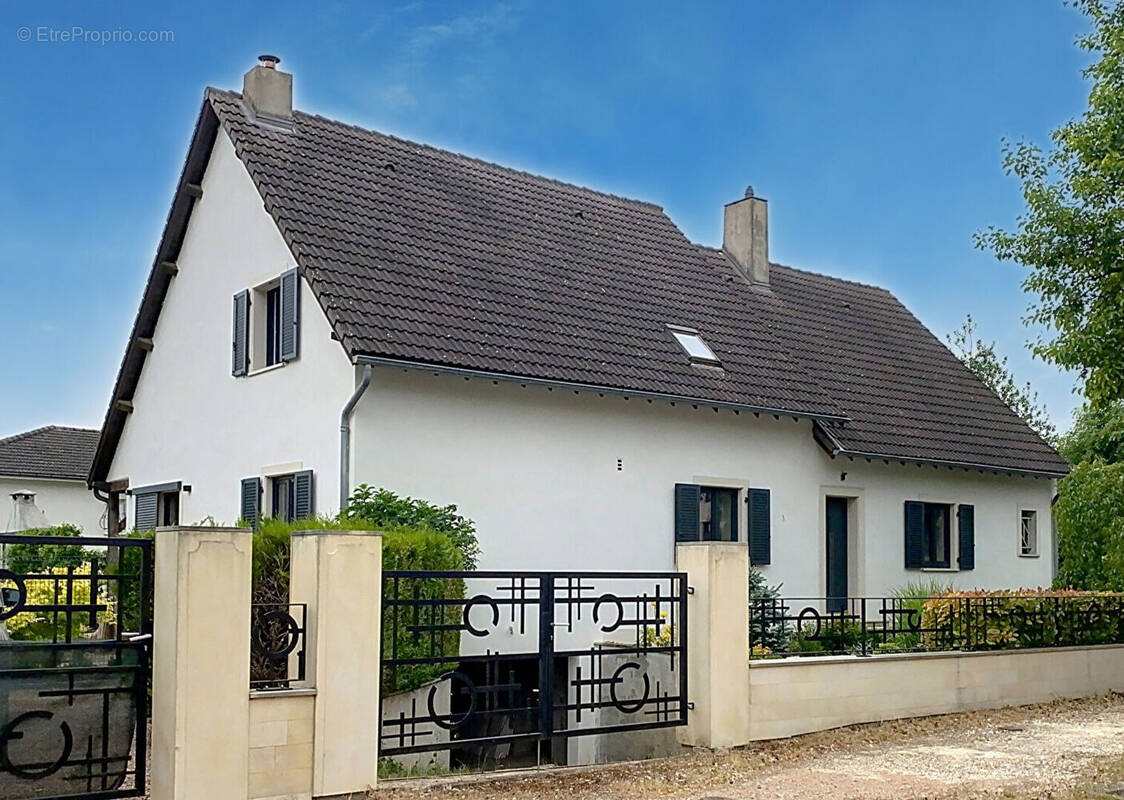Maison à NUITS-SAINT-GEORGES