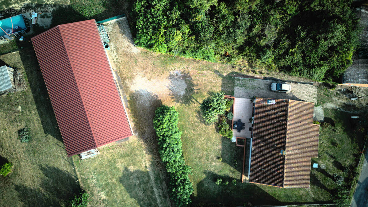 Maison à GRAZAC