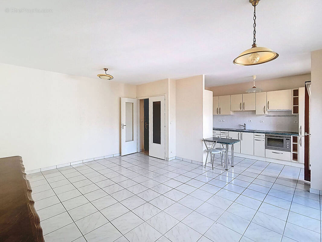 Appartement à THONON-LES-BAINS