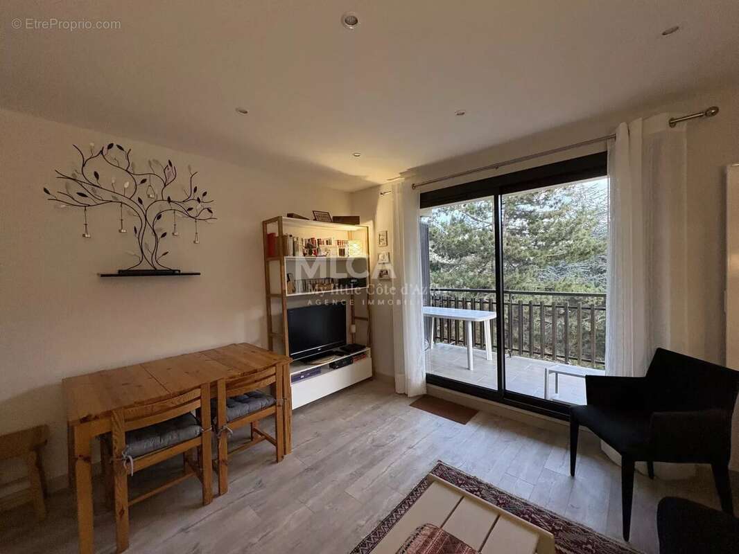 Appartement à SAINT-ETIENNE-DE-TINEE