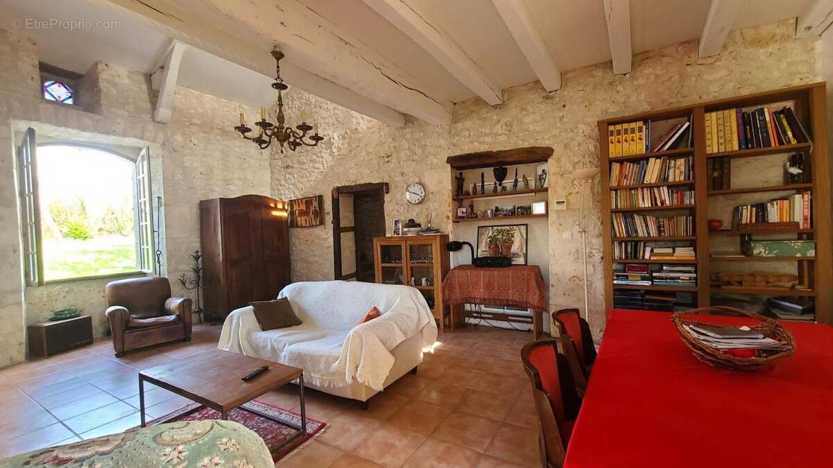 Maison à ROQUECOR