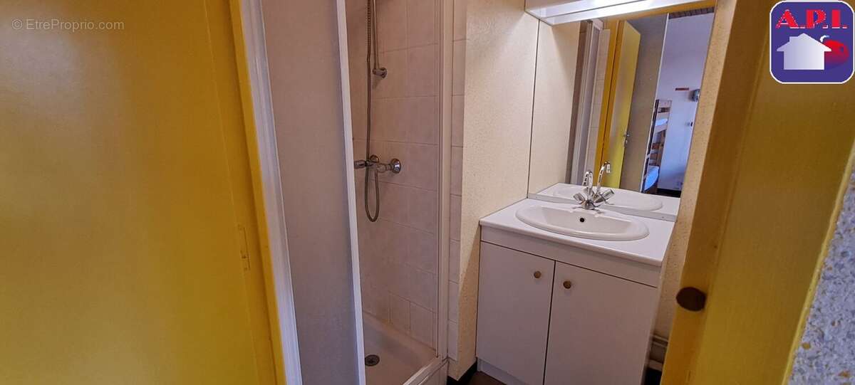 Appartement à VILLENEUVE-D&#039;OLMES