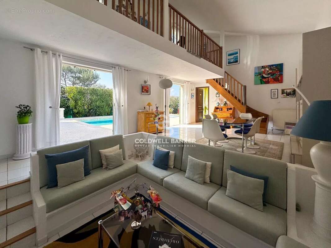 Maison à MOUGINS
