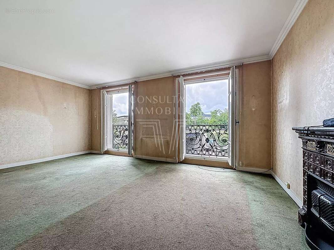 Appartement à PARIS-15E
