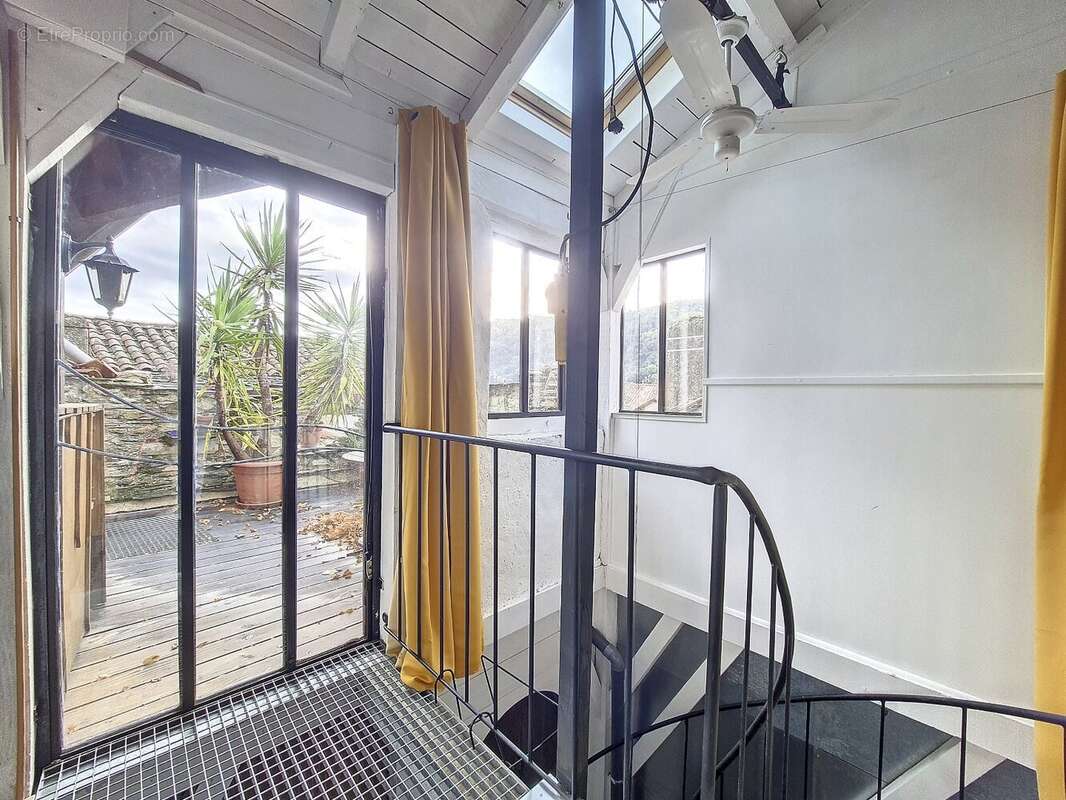 Maison à SAINT-PONS-DE-THOMIERES