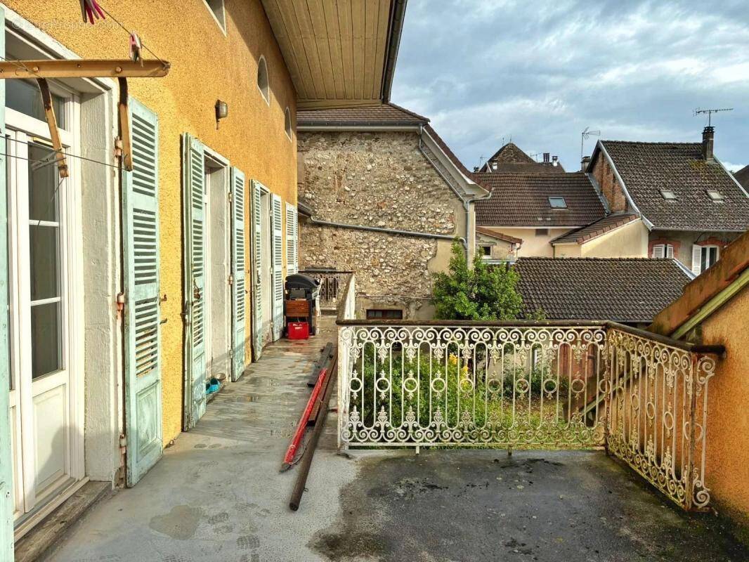 Appartement à SAINT-GENIX-SUR-GUIERS