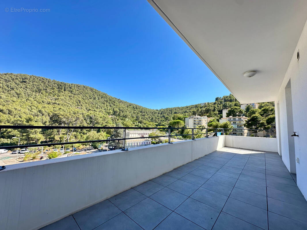 Appartement à MARSEILLE-9E
