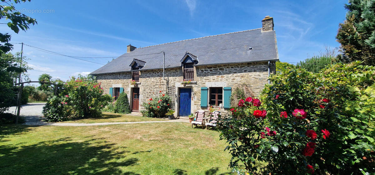 Maison à PLUMIEUX
