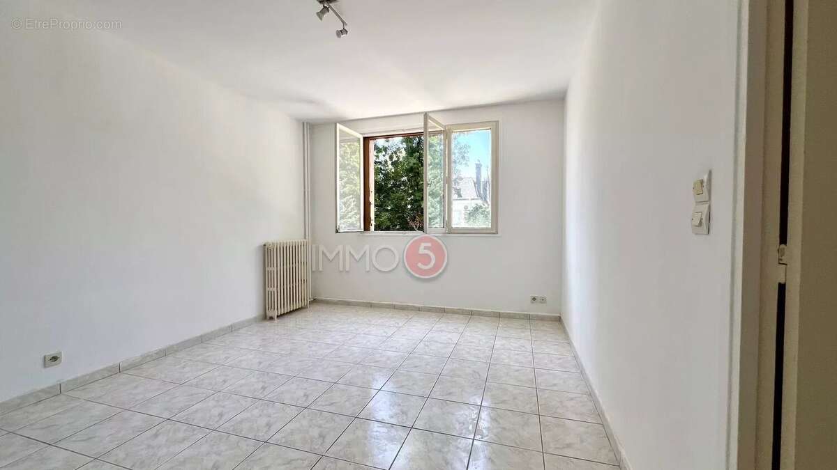 Appartement à VILLEMOMBLE