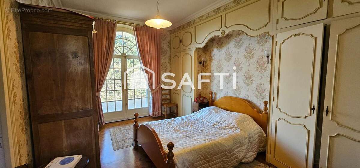 Photo 9 - Maison à ROULLET-SAINT-ESTEPHE