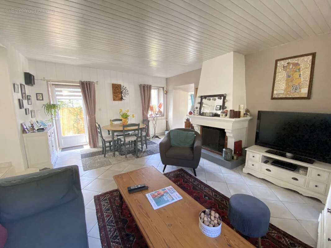 Maison à BUCHELAY