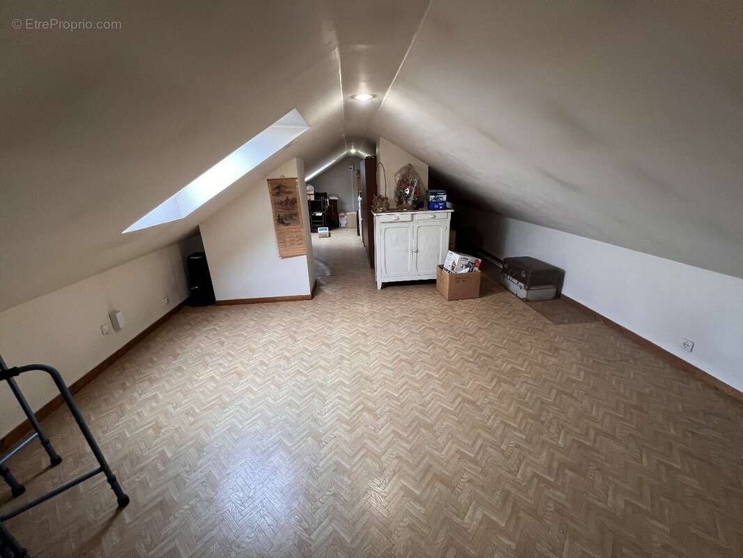 Maison à SAINT-CHERON