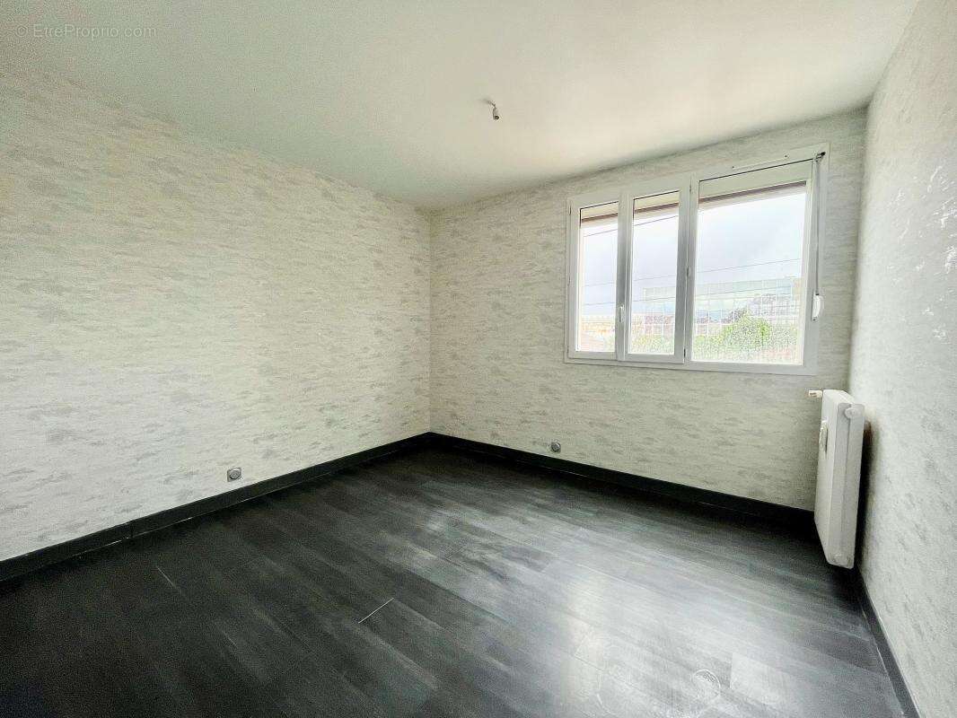 Appartement à CHENOVE