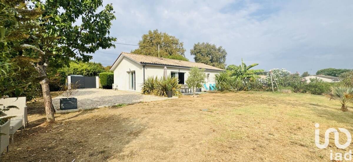 Photo 1 - Maison à VAYRES