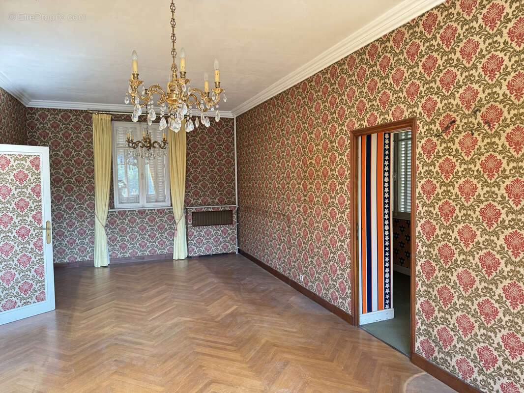 Maison à ESPALION