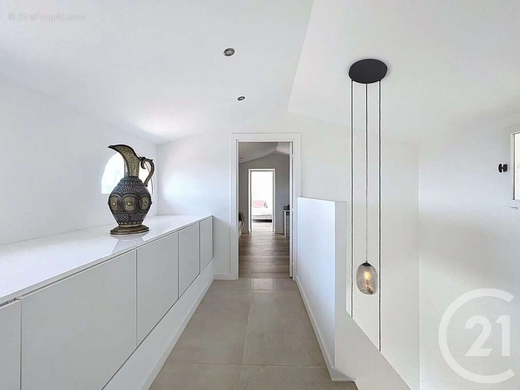 Maison à MOUGINS