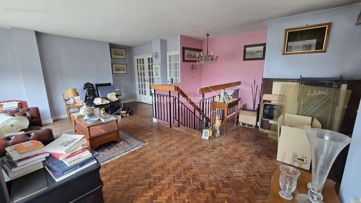 Appartement à VERSAILLES