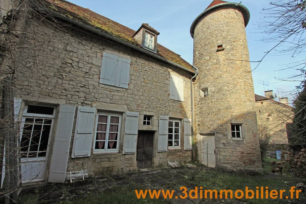 Maison à ARLAY
