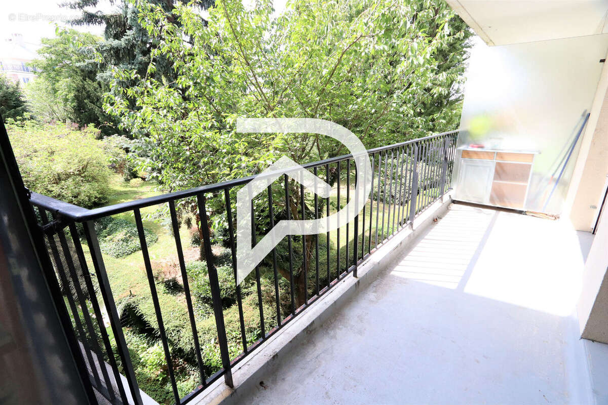 Appartement à SAINT-GRATIEN