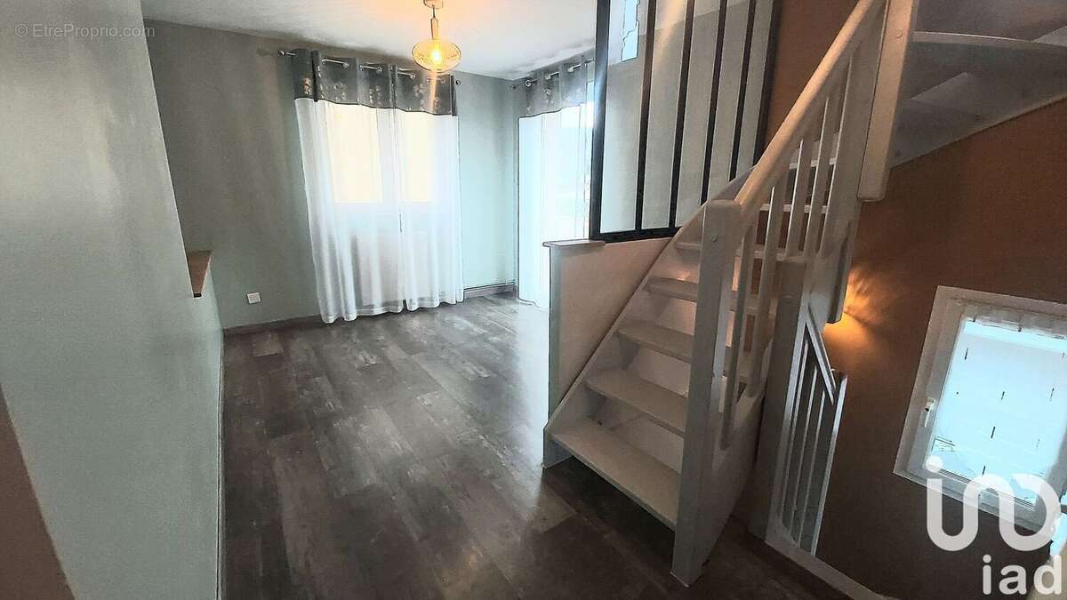 Photo 8 - Maison à UNIEUX