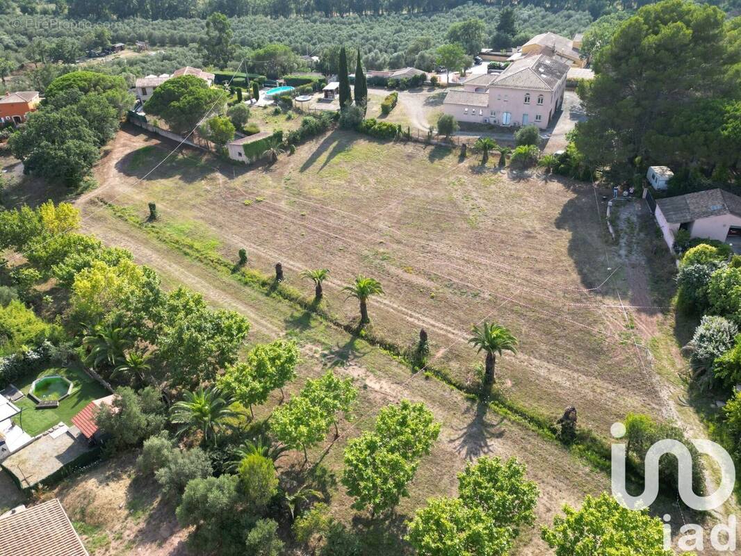 Photo 1 - Terrain à FREJUS