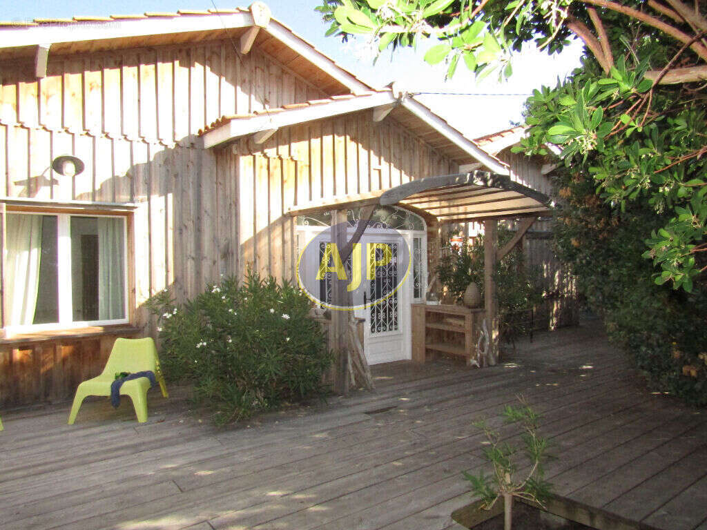 Maison à LACANAU