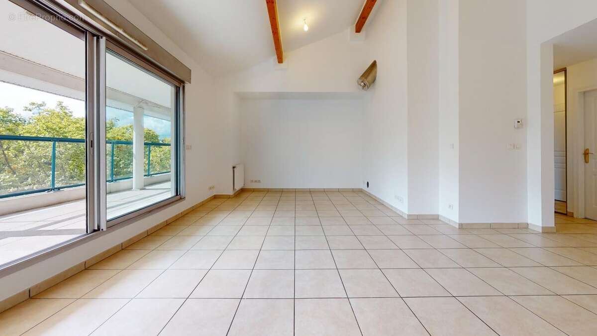 Appartement à LYON-5E