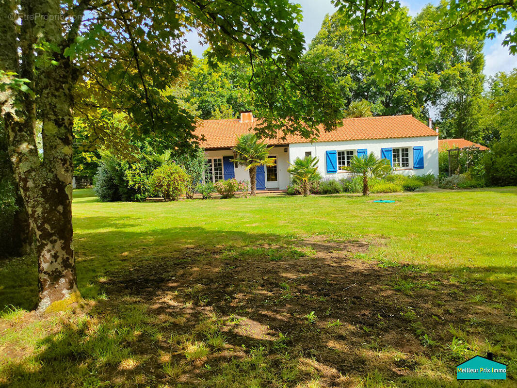 Maison à BOIS-DE-CENE