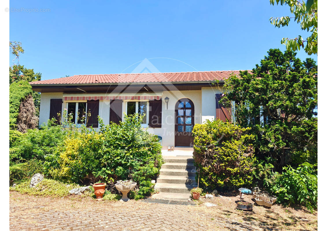 Maison à YZEURE