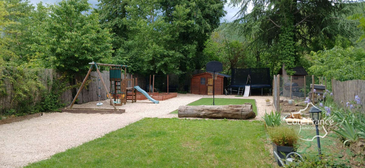Maison à MOLIERES-SUR-CEZE