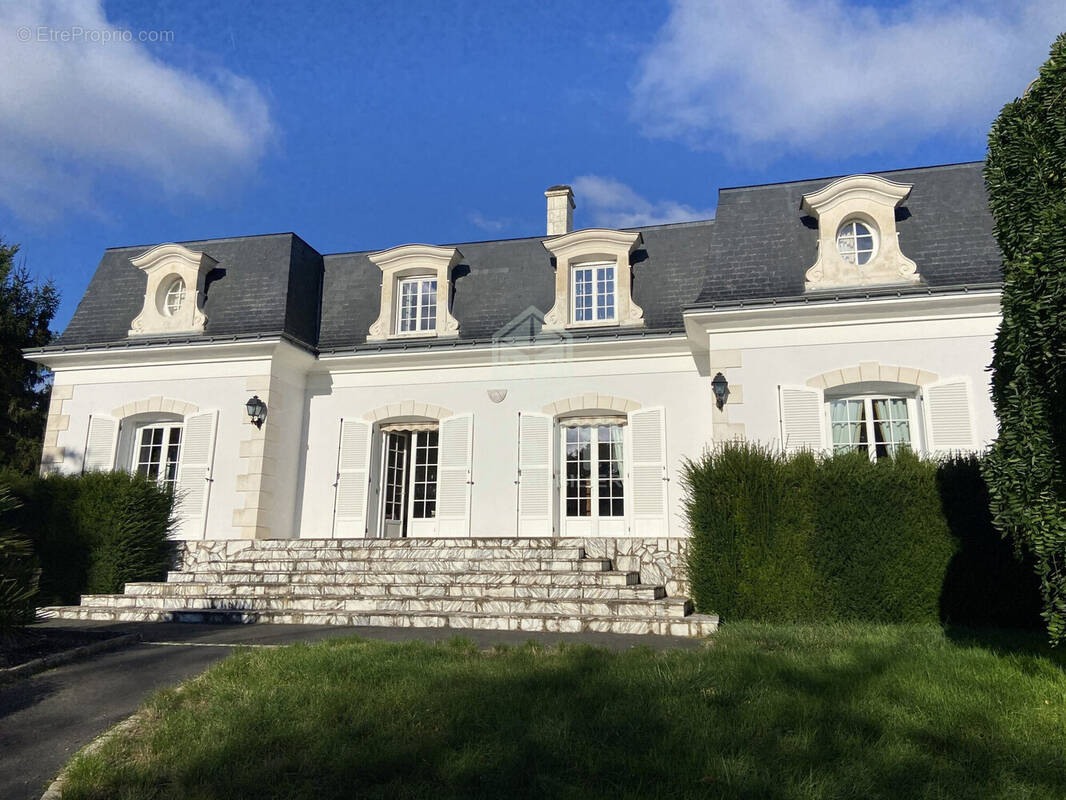 Maison à SAINTE-MAURE-DE-TOURAINE