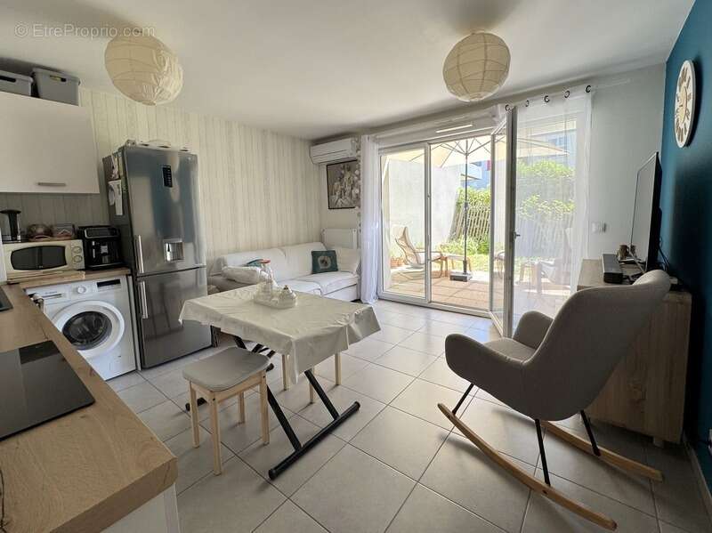 Appartement à MEYZIEU