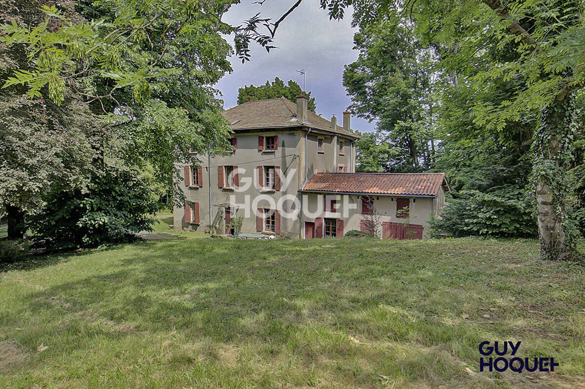 Maison à MEYZIEU